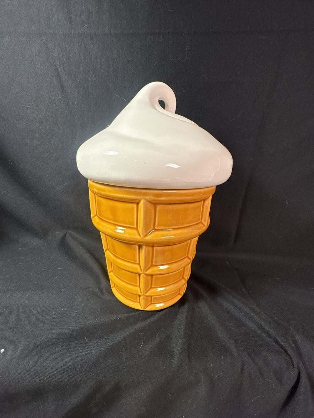 Vintage Ceramic Ice Cream Soft Serve Waffle Cone Cookie Jar Canister Japan
